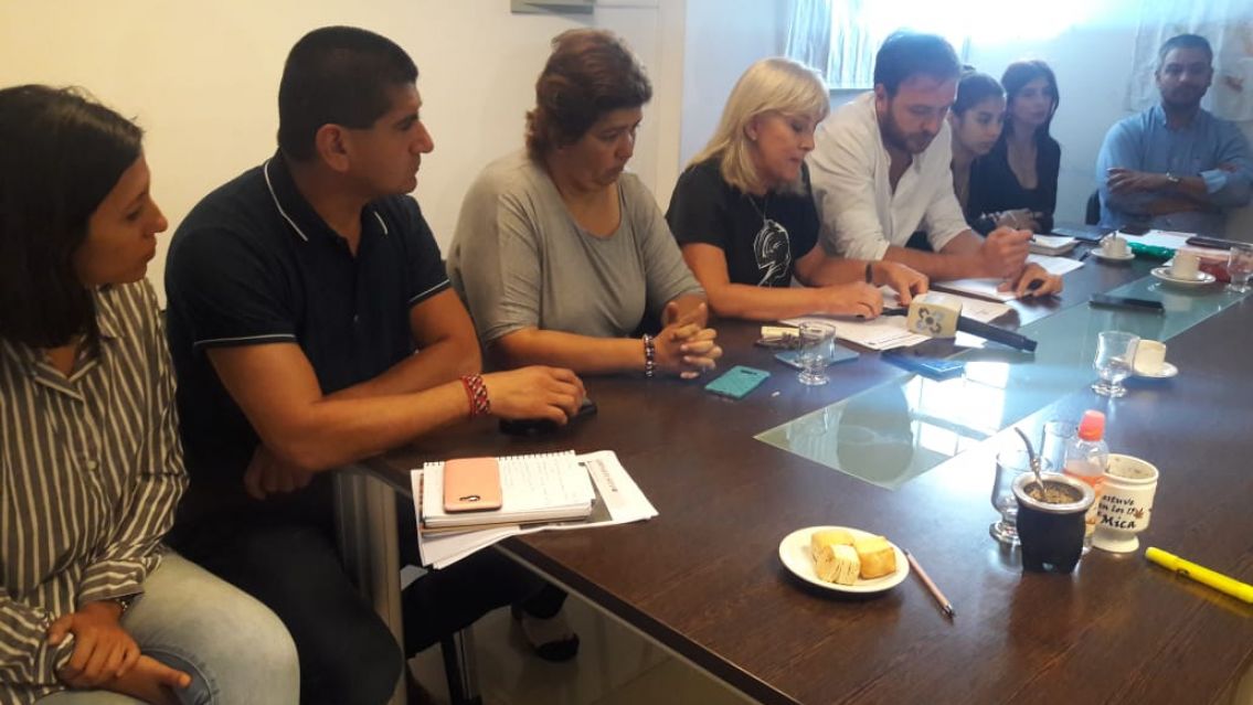 Diputados piden la renuncia de Baca: "El poder judicial y el poder gobernante est�n unidos"