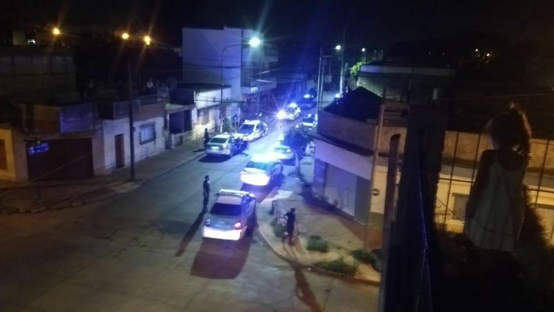 [FUERTE VIDEO] Armaron "alta joda" en plena cuarentena: termin� a las pi�as y con detenidos