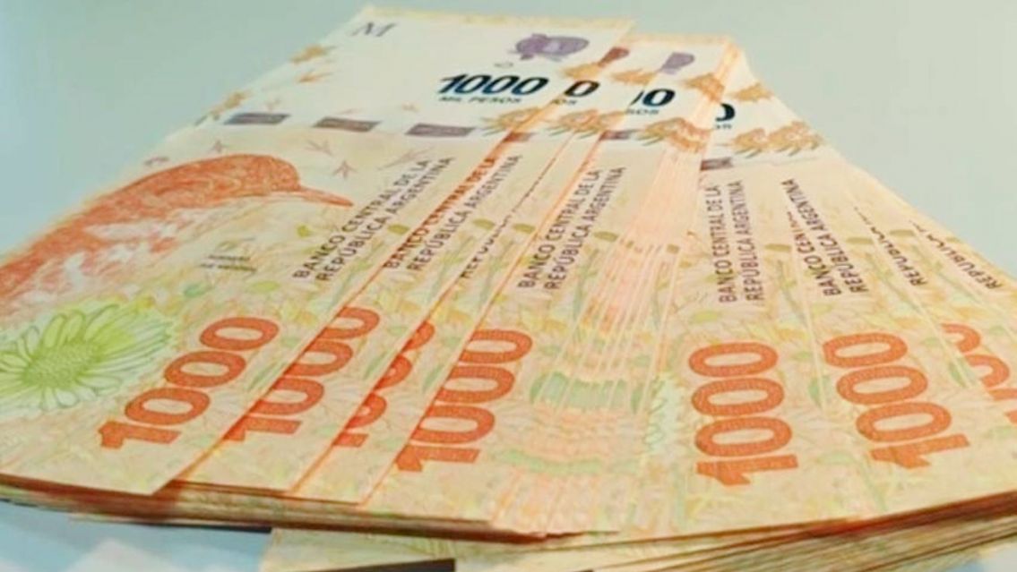 Ma�ana los cajeros estar�n repletos: conoc� qui�nes cobrar�n ma�ana el bono de 10 mil pesos