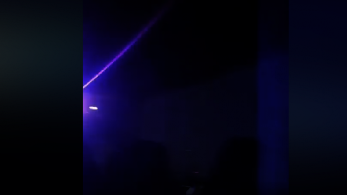 Una joda la cuarentena: otro pub juje�o abri� y se llen� de gente�[VIDEO]