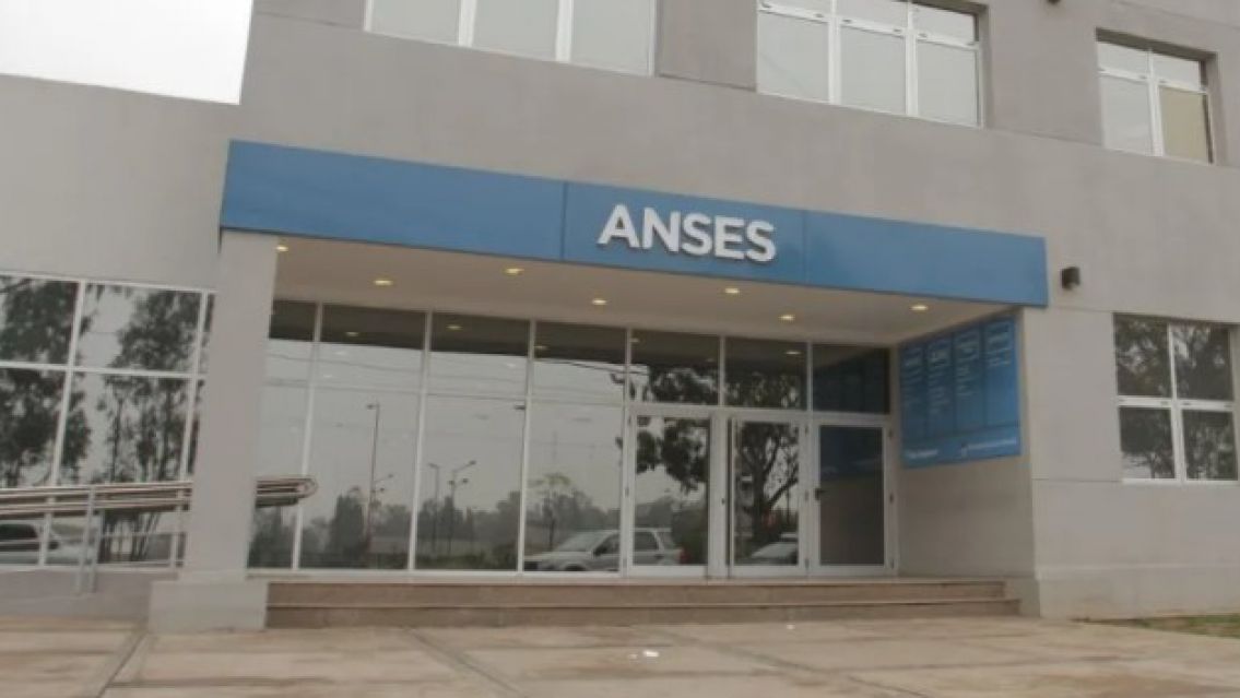 POTENCIAR JOVEN: C�mo cobrar los $8500 por mes durante un a�o