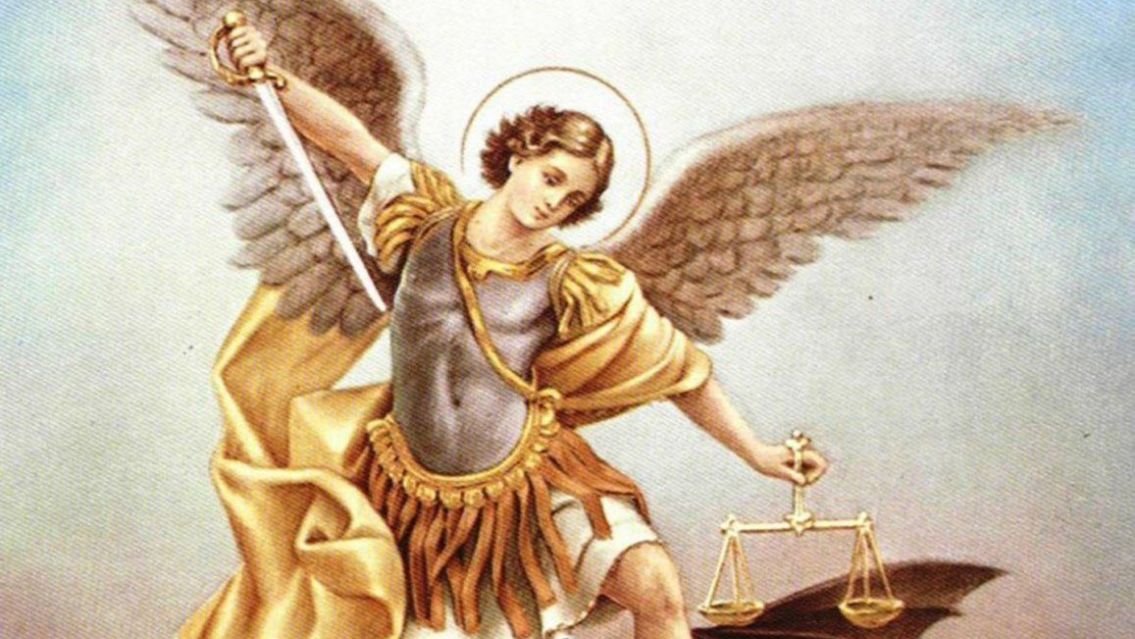Día de San Miguel Arcángel: qué significan su espada y su balanza
