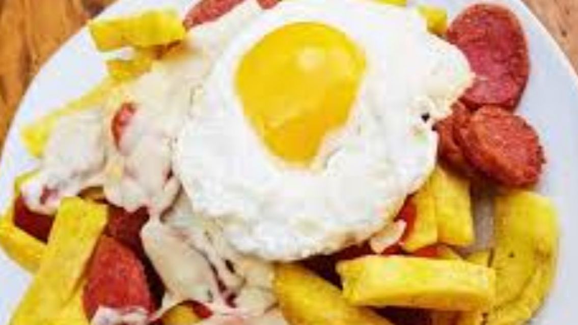 C�mo hacer una "salchipapa" perfecta para disfrutar en familia