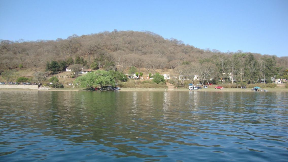 Juje�o se tir� al Dique La Ci�naga para salvar a su sobrino: se ahog� y no sali� a flote