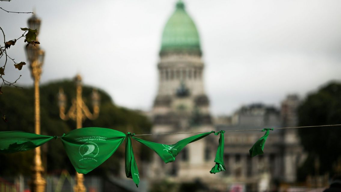 Ya hay una línea para denunciar si te niegan el aborto legal