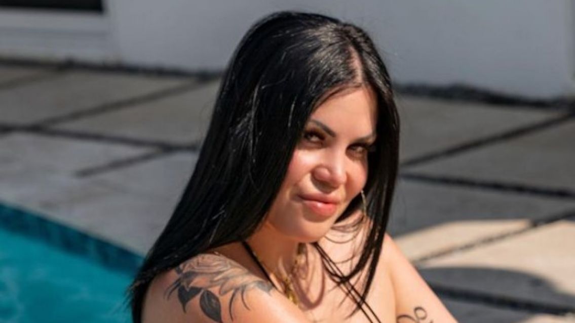 La modelo que se puso la "bikini m�s peque�a del mundo": se le vio hasta el alma 