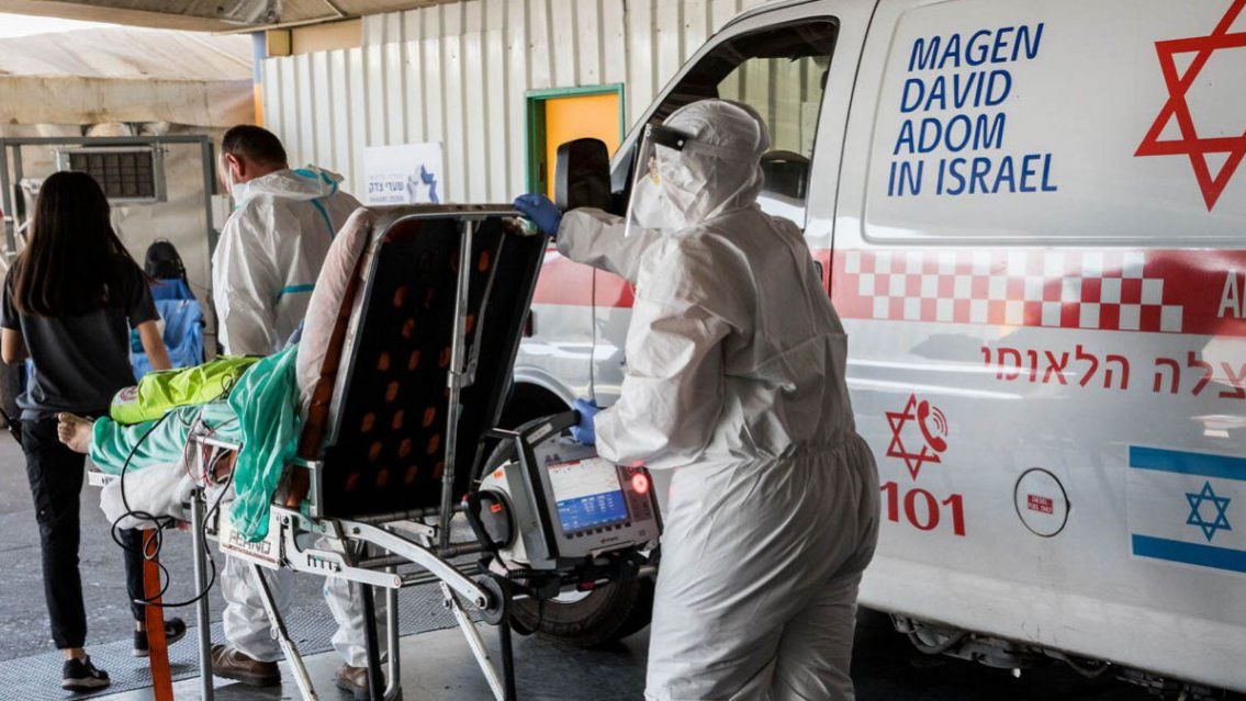 Murió el primer hombre reinfectado con una nueva cepa del coronavirus en Israel