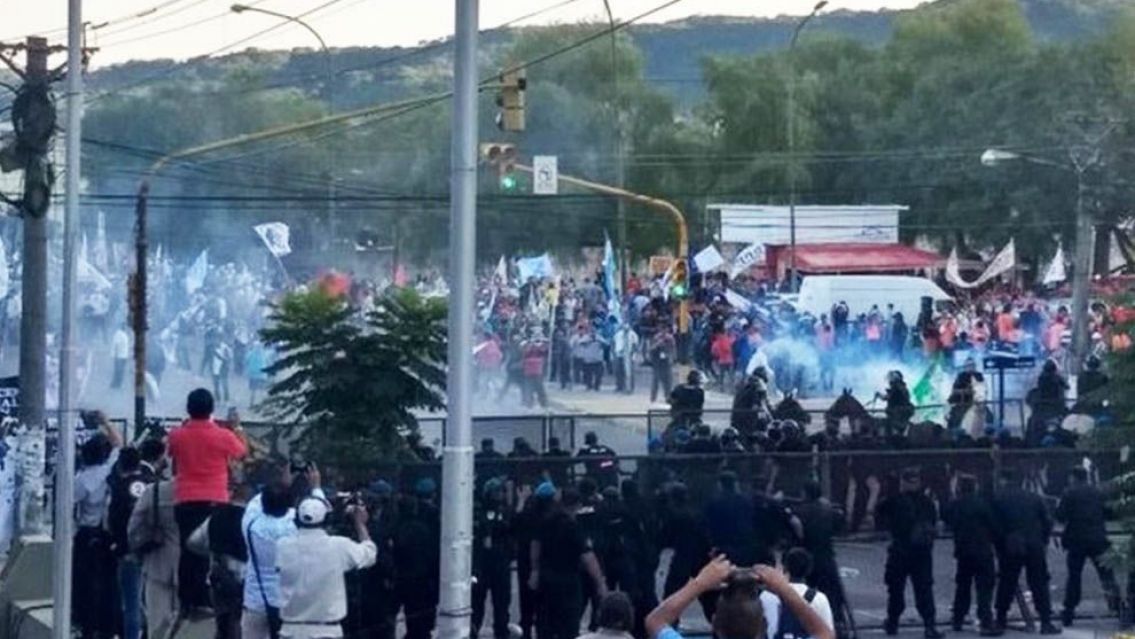 Morales destrozó al Frente Todos Jujuy por el "protocolo antipiquetes"