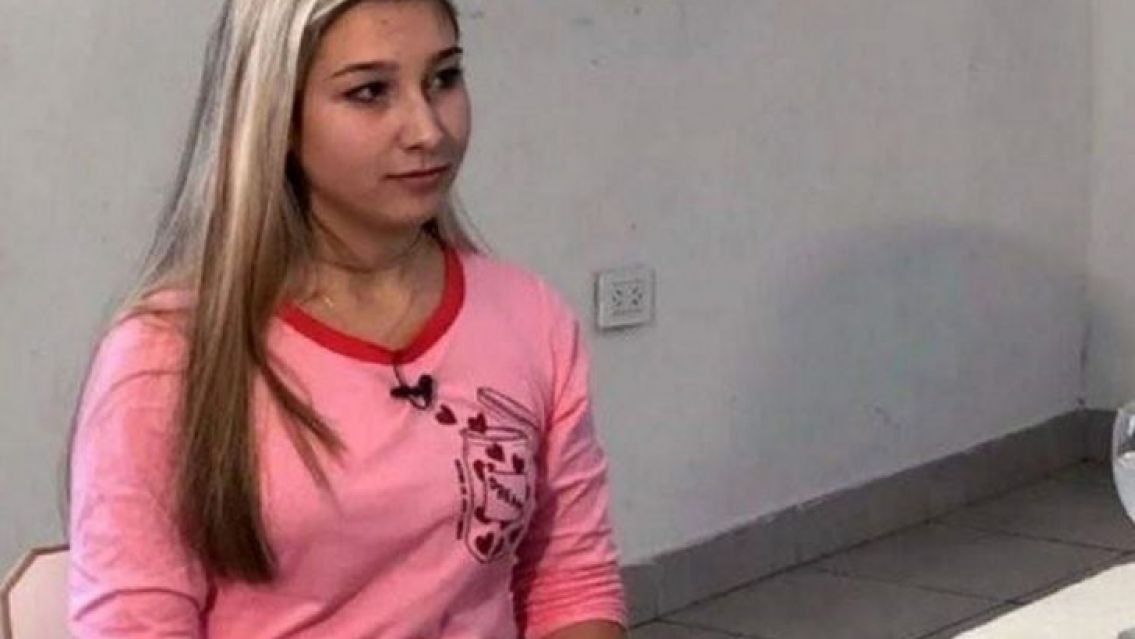 Nahir Galarza salió de la cárcel: así la recibieron afuera del Penal