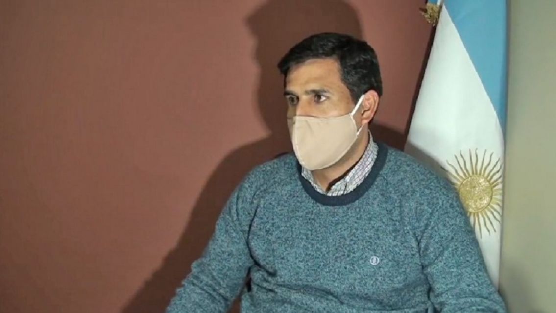 Intendente juje�o amenaz� con correr a los que no firmen "convenios basura"