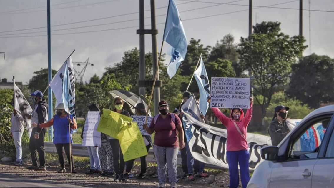 Paro y corte de rutas: continúa la protesta del SEOM contra Monzón