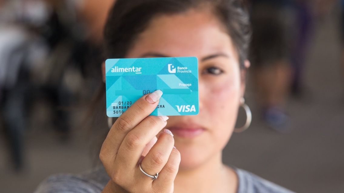 Beneficiarios de la Tarjeta Alimentar cobrarán mucho menos que el mes pasado