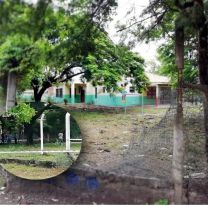 Mató de varios machetazos a su amigo dentro de una escuelita