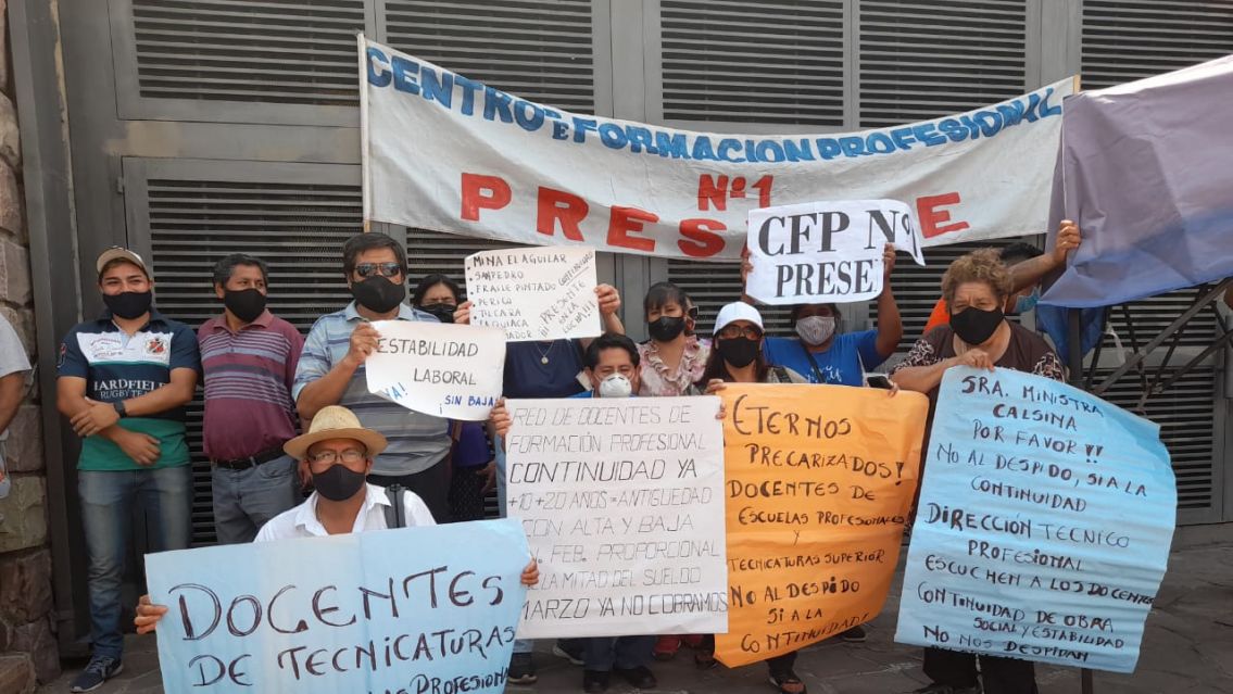 Tras la enorme movilización docente, legisladores piden Sesión Extraordinaria