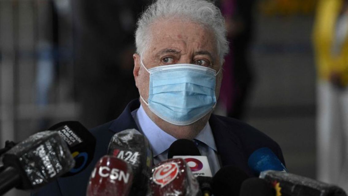 Ninguno trabaja en Salud: la lista de vacunados VIP que Gin�s quiso ocultar