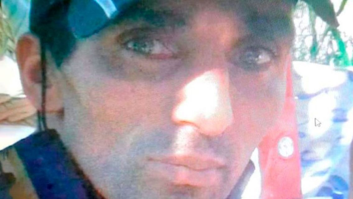 Quién es Carlitos, el hombre que se llevó a una nena de 7 años y lo busca el país