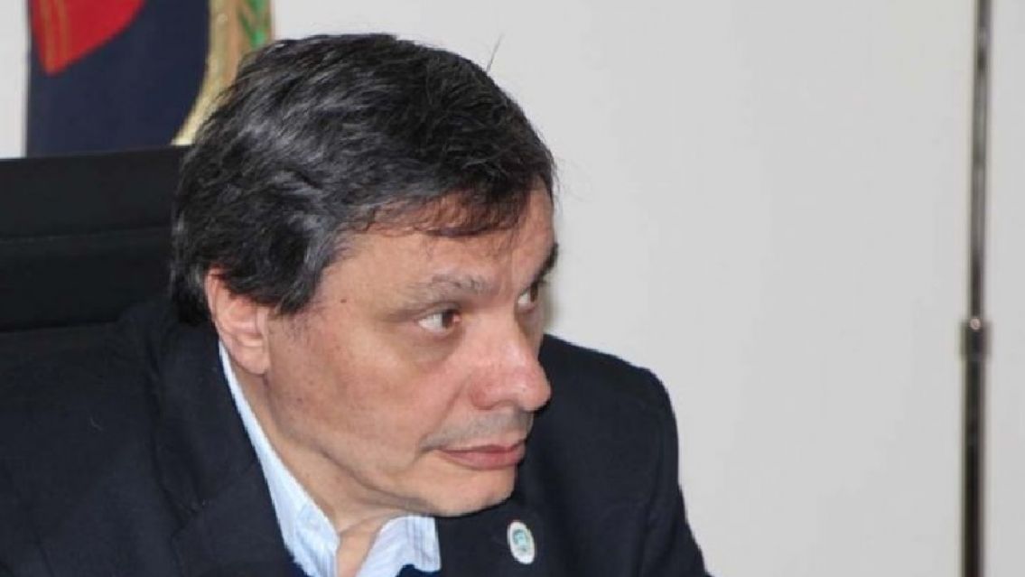 Acusan a Tecchi de usar la Universidad de Jujuy para su beneficio