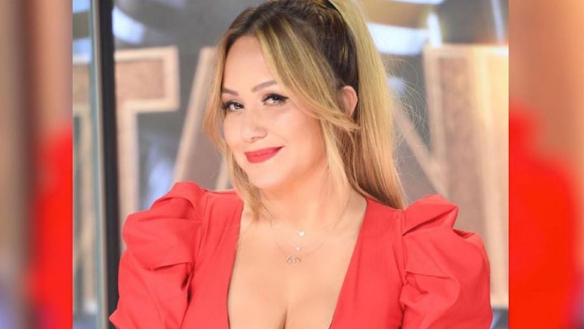 Karina habló de la polémica foto que se hizo viral en las redes: "Es el dedo..."