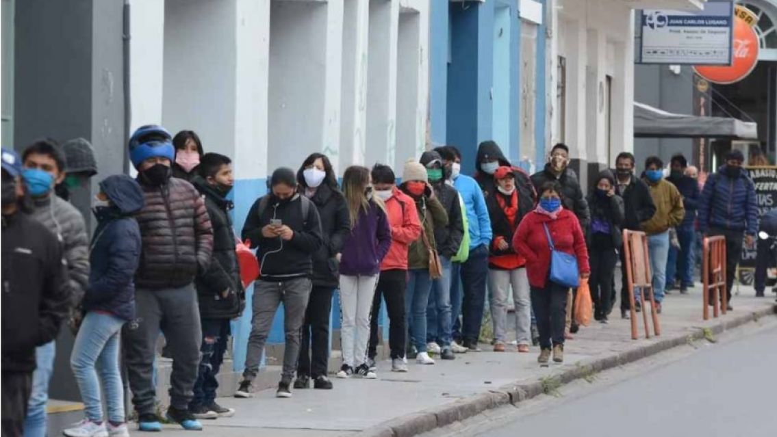 Proponen que el municipio "ponga a trabajar" a los beneficiarios de planes