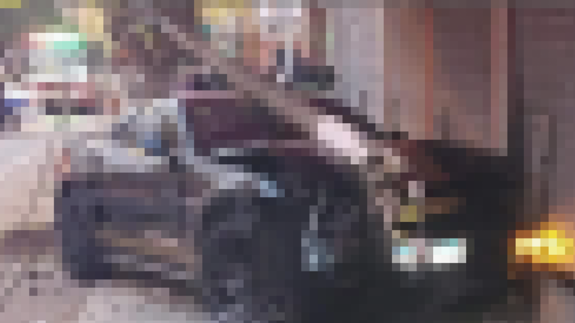 Joven sac� auto alta gama de 100 d�lares, lo choc� y as� qued�