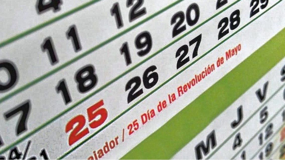 El Gobierno dio marcha atrás y el lunes 24 de mayo será feriado puente