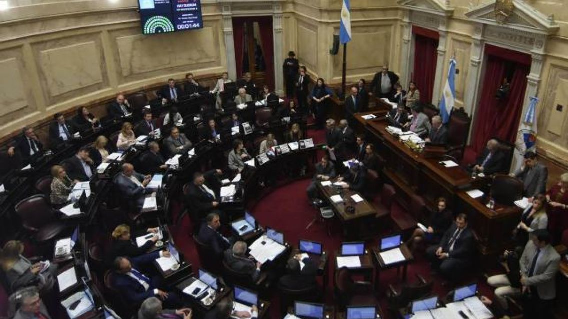 Este senador norte�o est� denunciado por abuso sexual. Hasta las manos, ahora intervino La Corte