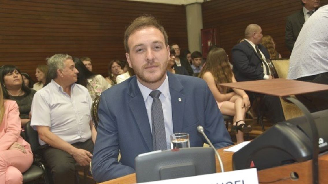 La CGT juje�a repudi� al diputado Palmieri y lo tildaron de "desleal"