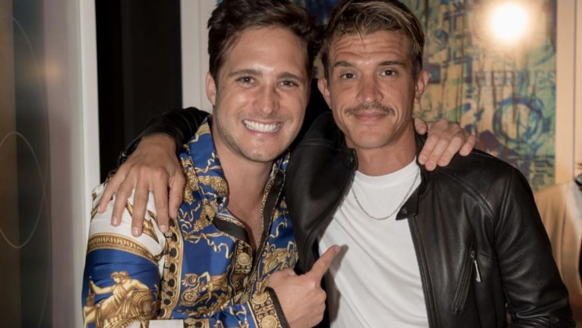 No le gust� su personaje en la serie y demandar� a Luis Miguel en la Justicia.