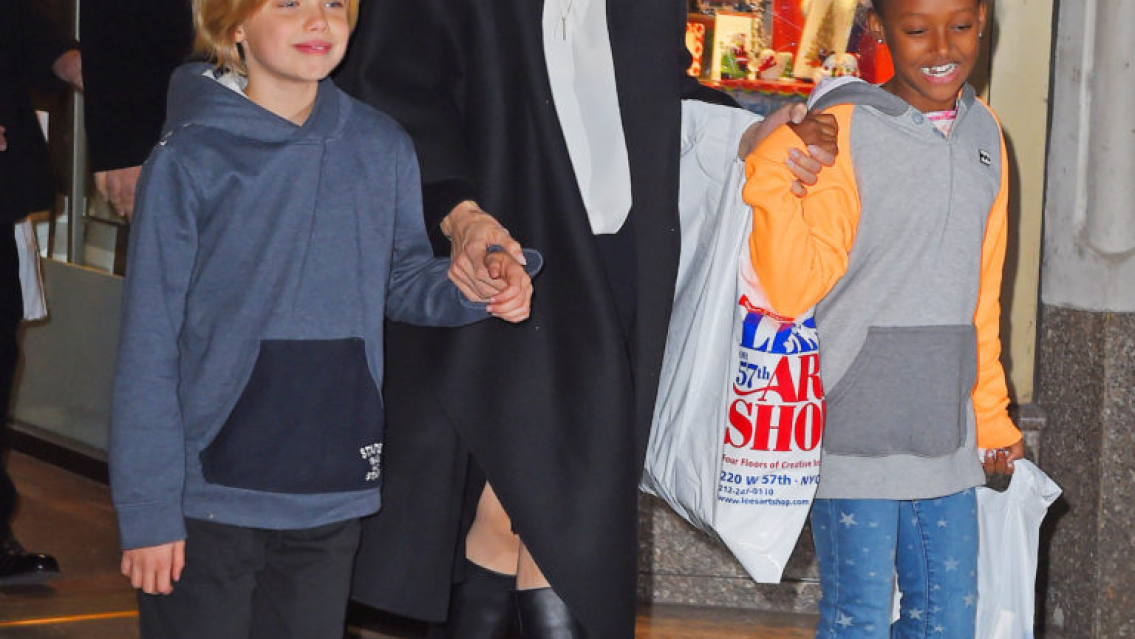 As� est� hoy el hijo transg�nero de Angelina Jolie y Brad Pitt. Cumpli� 15 a�os