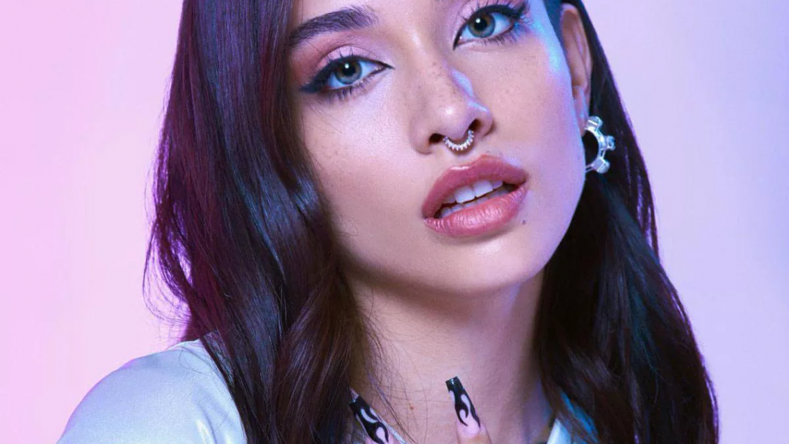 "Entre 5 intentaron abusar de mí", María Becerra contó lo peor que le pasó en la vida