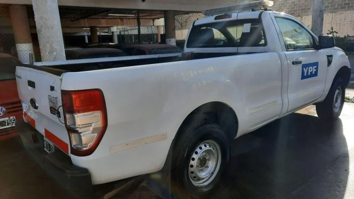 Subastan camionetas desde $50 mil con 3 años de uso. Son de YPF, Telecom y otras empresas