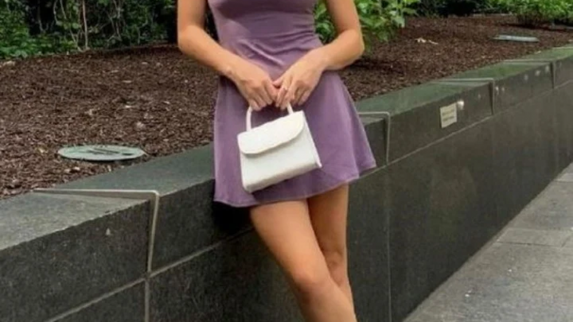 El drama de una modelo con dos úteros, dos vaginas y dos menstruaciones cada vez