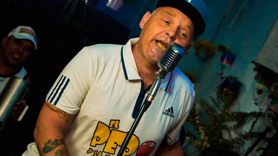 "Sigue su vida normal después de haber asesinado": indignación con El Pepo