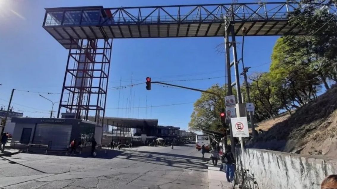 Extienden el tiempo de funcionamiento del ascensor urbano de Jujuy