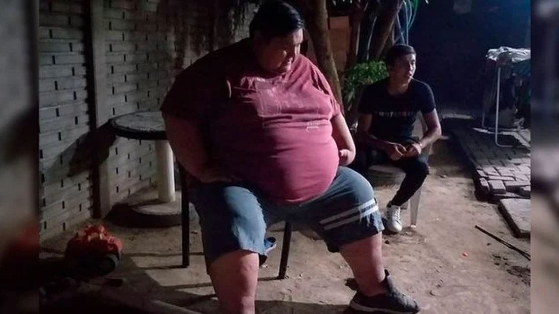 El drama de Luisito de Cuesti�n de peso, tiene que bajar 120 kilos para poder operarse