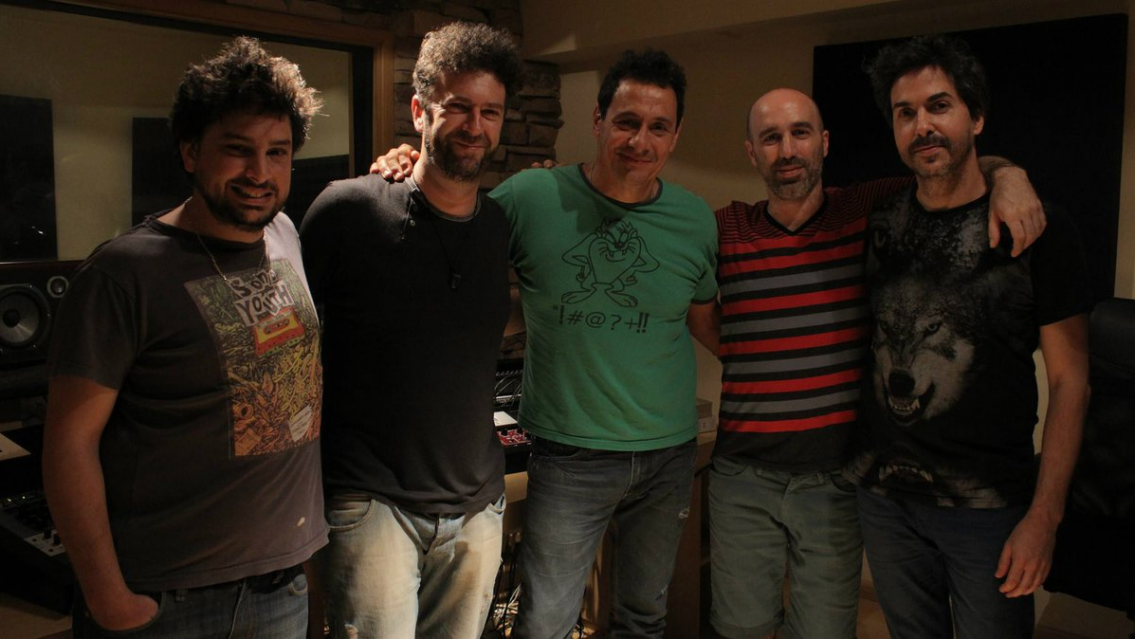 Murió una leyenda del rock nacional. Se desvaneció en plena calle