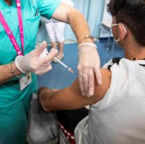 Pfizer y Moderna anunciaron nuevas vacunas contra la variante Ómicron para marzo y octubre