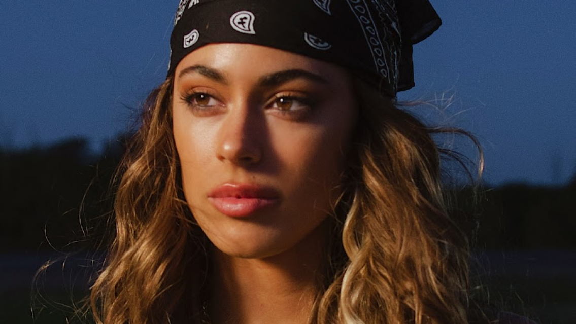 Tini Stoessel mand� al frente a su amiga que se cas� en secreto. �Es una mega estrella!