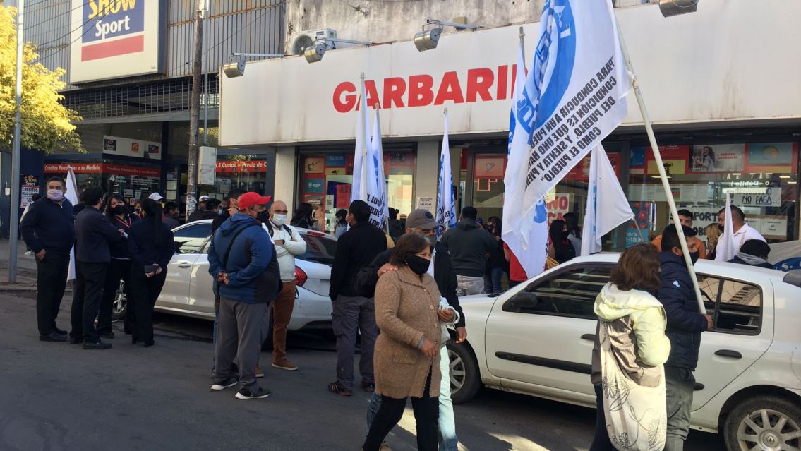 Alarma en Jujuy: Garbarino a un paso de cerrar y dejar a decenas de jujeños en la calle