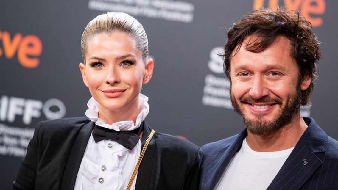 La China su�rez habr�a enga�ado con dos personas a Benjam�n Vicu�a. Y �l...