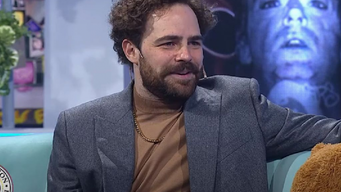 "Es ficci�n, no es mi labor consolar a nadie", Peter Lanzani respondi� a las cr�ticas por "El Reino"