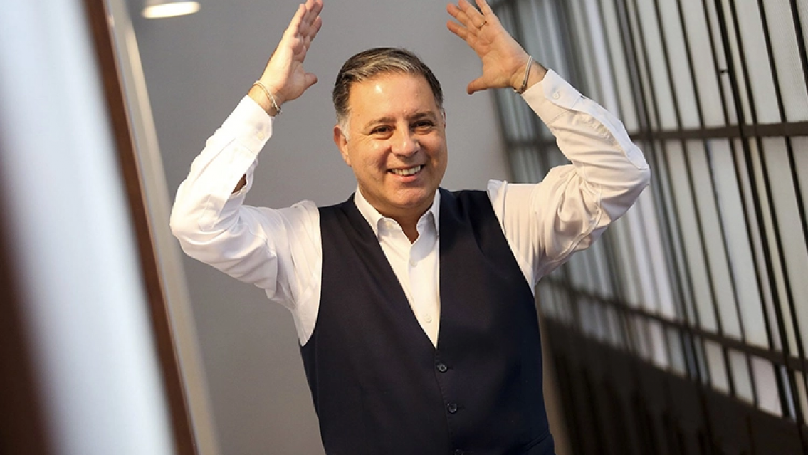 ¿Qué tendrá Doman? A días de separarse, ya presentó nueva novia. ¡Es una bomba!