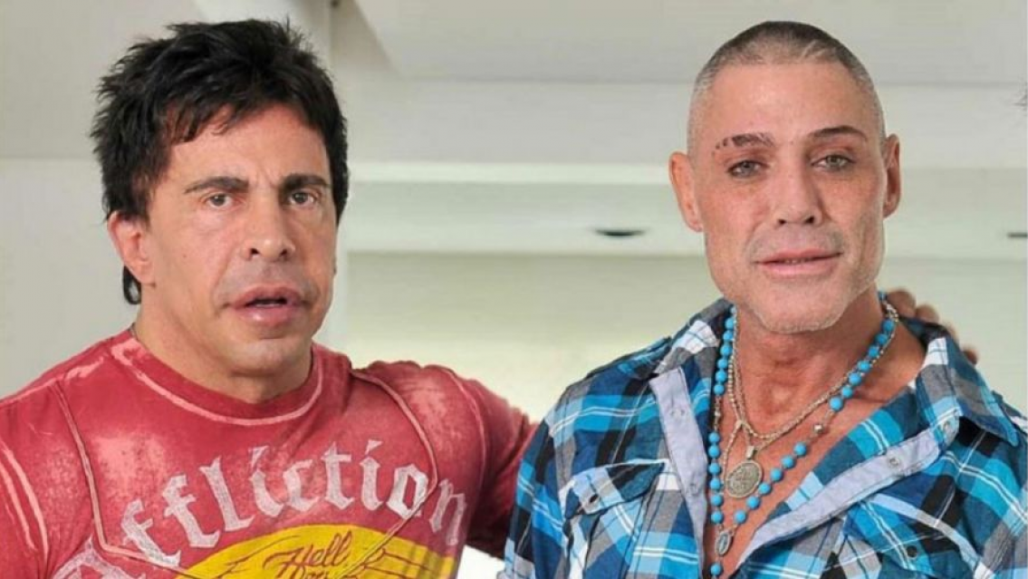 Hay indignación por un detalle en la tumba de Ricardo Fort. "Eso no se hace"