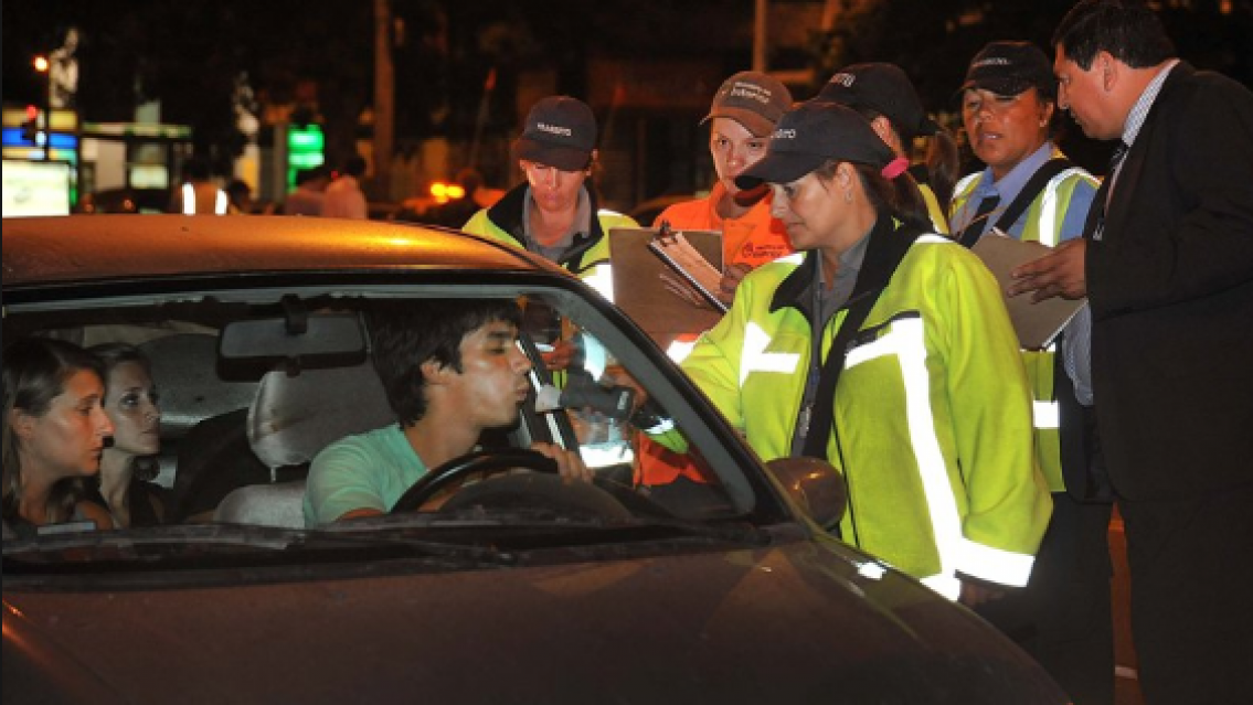 Si tom�s, es m�s barato el taxi: las multas por alcoholemia superan el mill�n de pesos