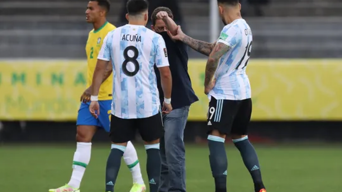 Reconocido periodista argentino que culpó a la selección por lo de Brasil y atacó a Messi