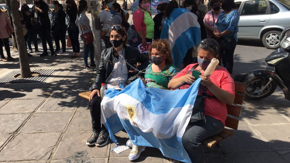 Cambió la ministra más no la situación: capacitadores jujeños se movilizan