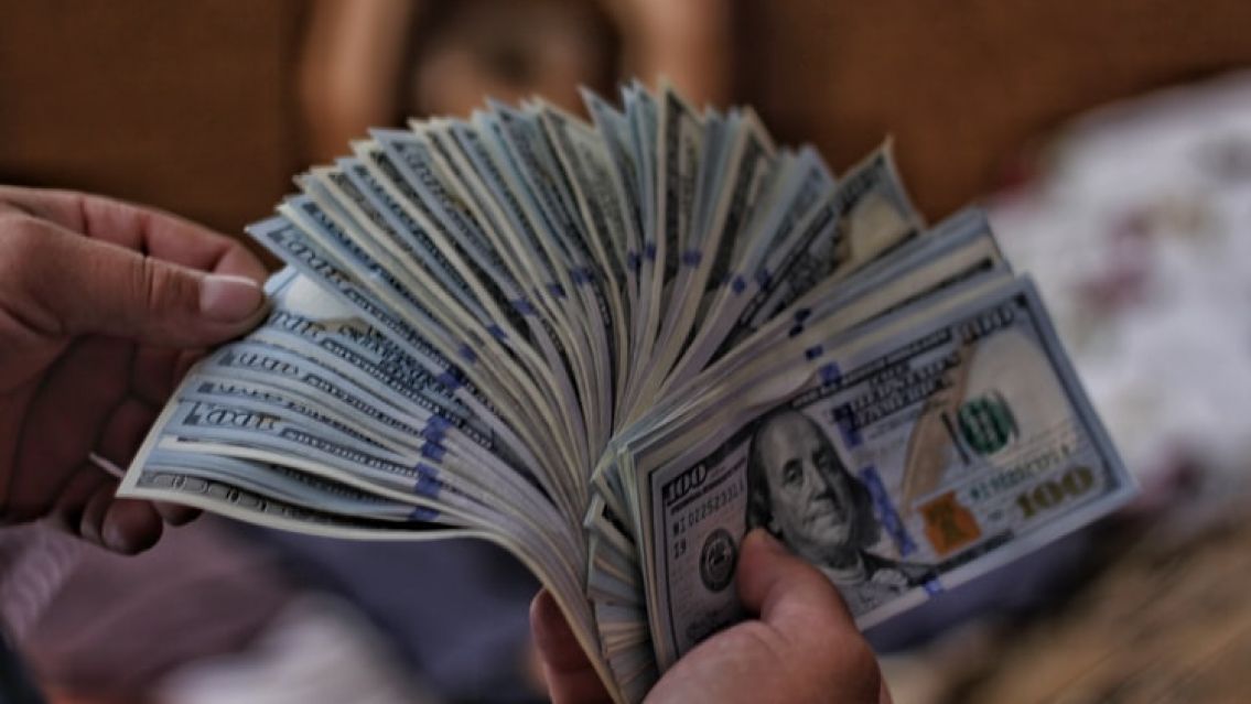 El gur� del blue anticipa: el d�lar se queda, pero algo estalla