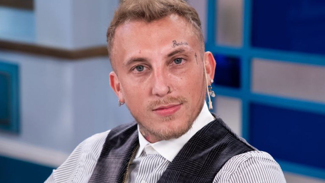 "Le hackearon" el Instagram a El Polaco y aparecieron chats con mujeres