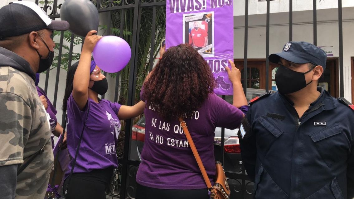 Fuerte movilizaci�n en Jujuy por trabajo: "Sarapura nunca atiende"