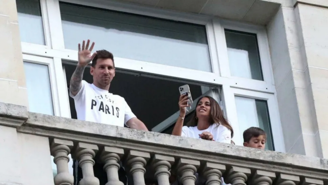 Robaron al hotel de París que es por ahora "la casa" de Messi: qué se llevaron